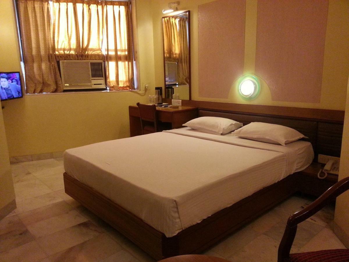 Hotel Ashray International, Sion - Near Bkc Mumbai Ngoại thất bức ảnh
