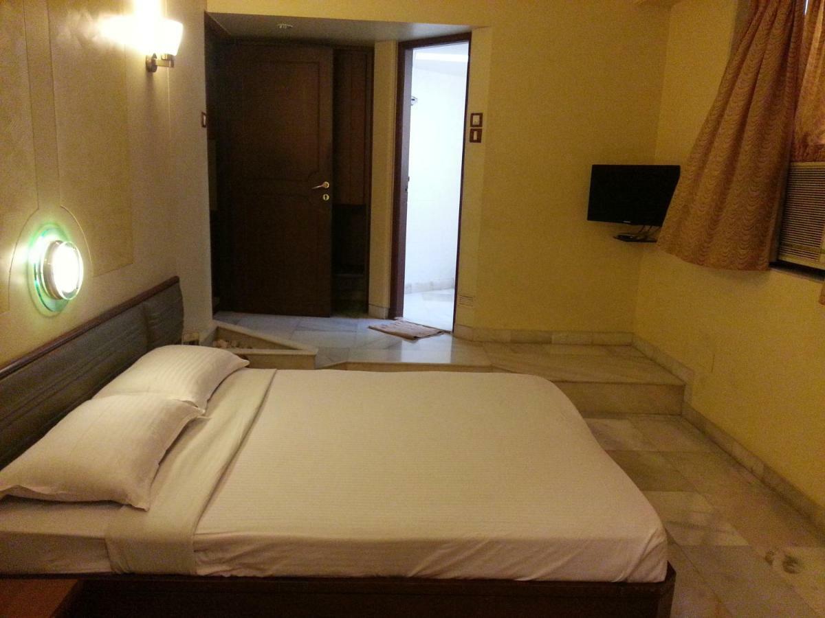 Hotel Ashray International, Sion - Near Bkc Mumbai Ngoại thất bức ảnh