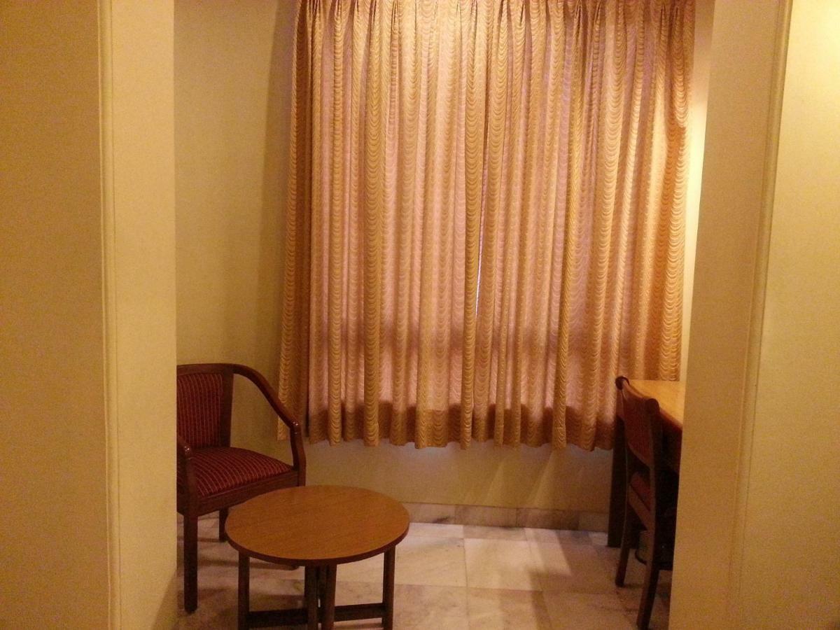 Hotel Ashray International, Sion - Near Bkc Mumbai Ngoại thất bức ảnh